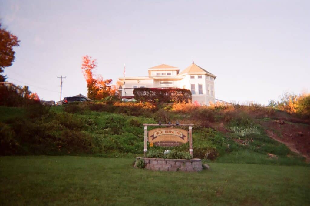 The Pilot House B & B. Adorable Bed and Breakfasts on Lake Superior. Places to stay near Lake Superior. Places to stay in Bayfield Wisconsin. Bed and Breakfast in Bayfield. Bed and Breakfast in Wisconsin. Things to do in Bayfield.