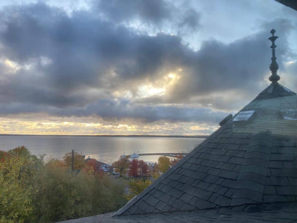 The Pilot House B & B. Adorable Bed and Breakfasts on Lake Superior. Places to stay near Lake Superior. Places to stay in Bayfield Wisconsin. Bed and Breakfast in Bayfield. Bed and Breakfast in Wisconsin. Things to do in Bayfield.