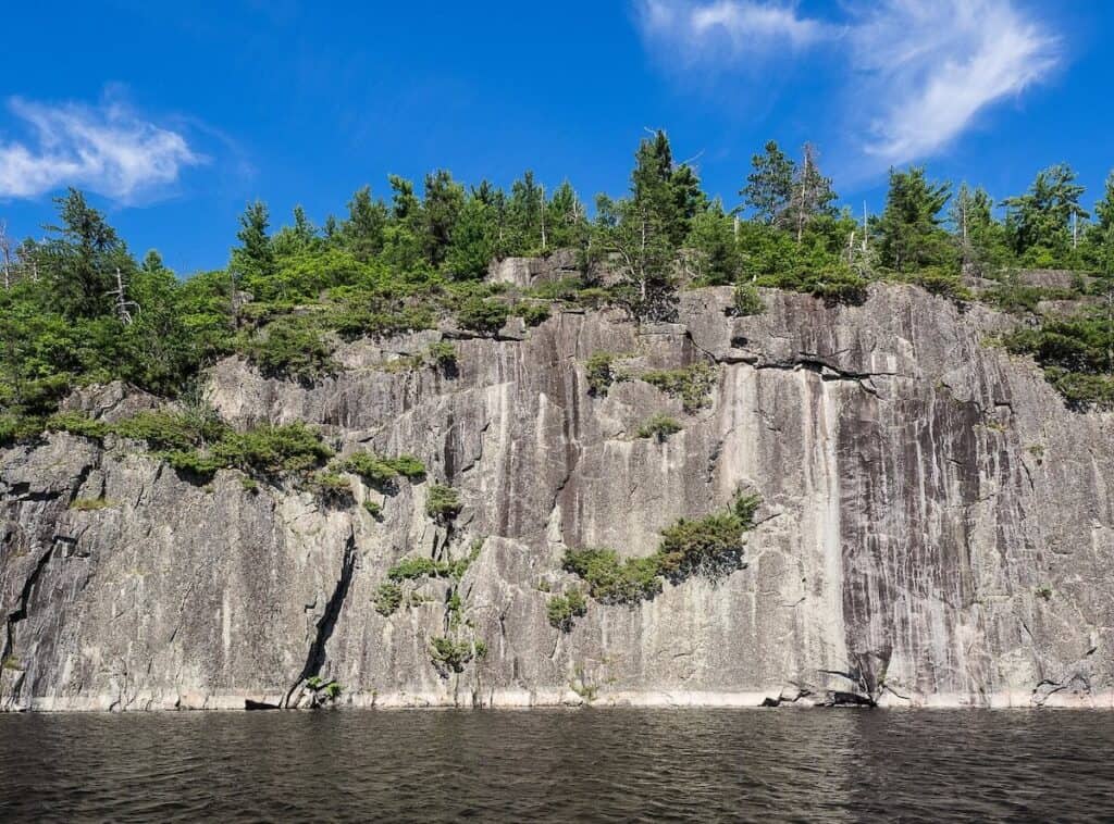 grassy bay cliffs flickr jck photos 28354613802