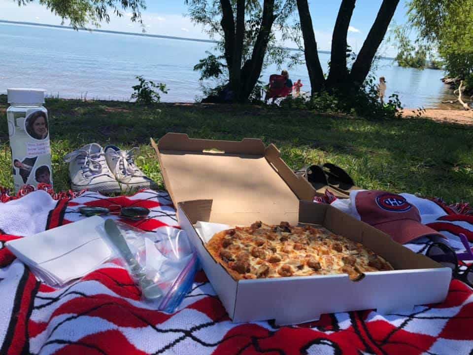 Frankie's Pizza restaurants in Ashland WI on Lake Superior. Pizza restaurant in Ashland, WI. Family-friendly restaurant on Lake Superior.