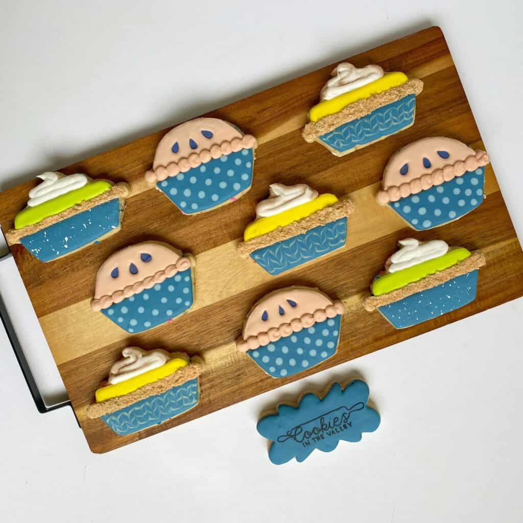 Cookies in the Valley, decorated and baked by Jackie. Ashland County, on Lake Superior. Beautiful decorated cookies. Custom cookie orders.